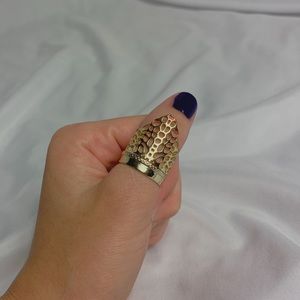 KENDRA SCOTT PAIGE CROWN RING IN GOLD